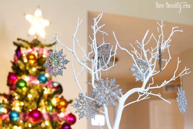 silver snowflake ornaments
