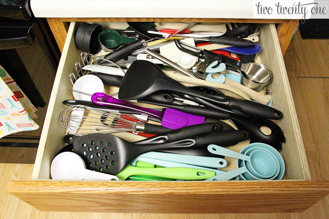 kitchen drawer organizing
