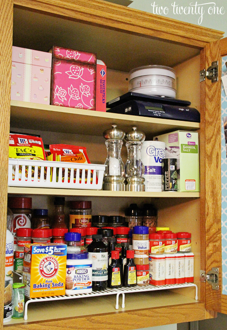 organized kitchen cabinet 