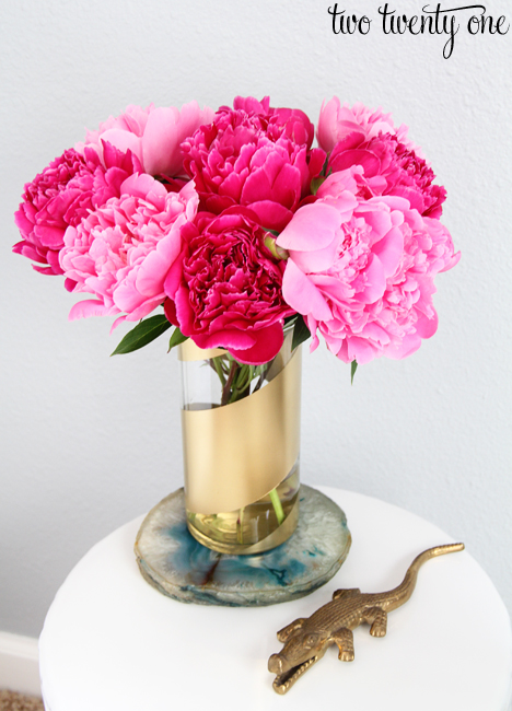 pink and fuchsia peonies