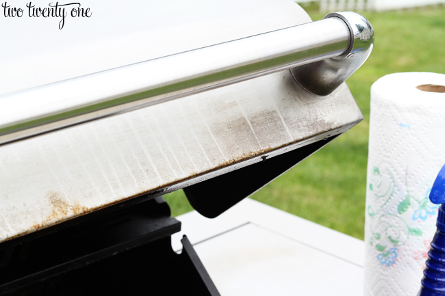 how to clean a stainless steel grill