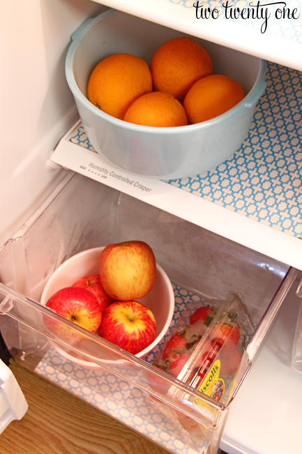 organized fridge fruit drawer