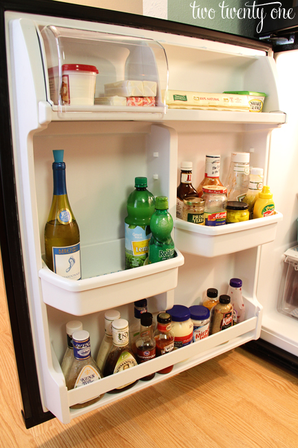 My newly organized fridge! Wish I got more of the bottles with a cork to  put the milk in, but I'm pretty happy with it! :) : r/OrganizationPorn