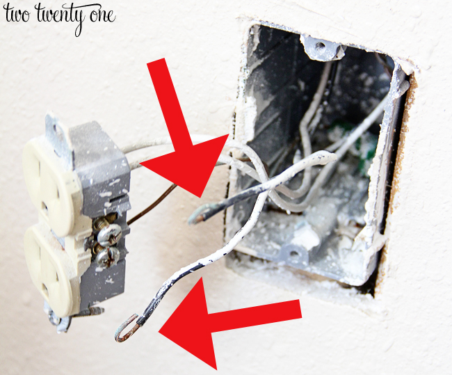 remove an electrical outlet
