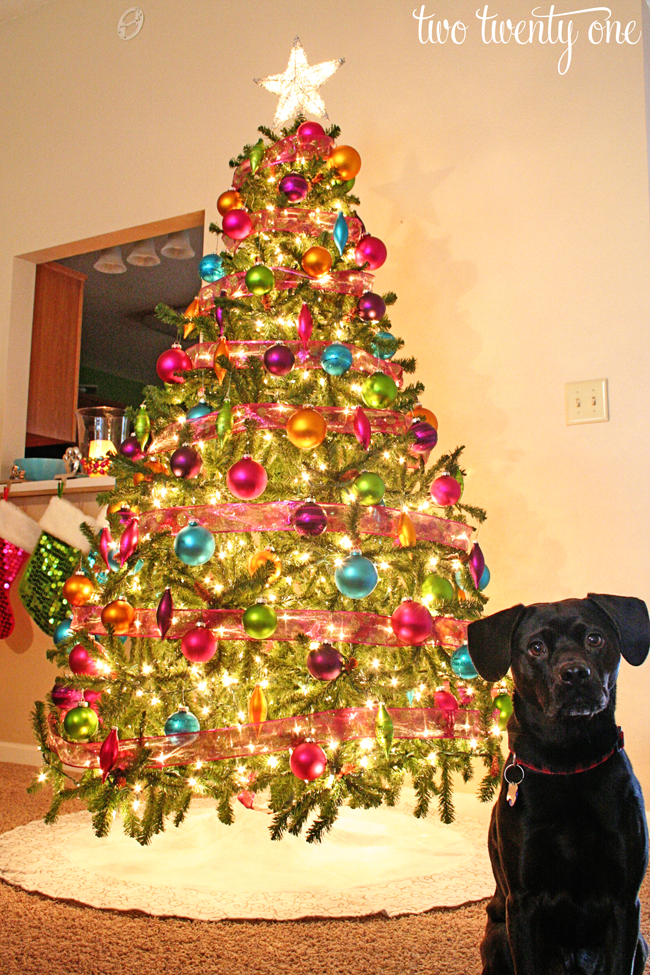 How to put lights on a Christmas tree! Genius!