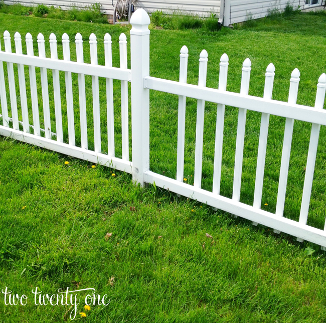 vinyl fence