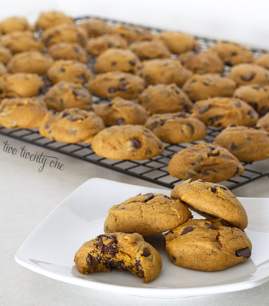 pumpkin-chocolate-chip-cookies