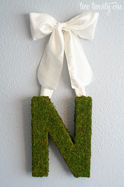 spring+moss+monogram+wreath