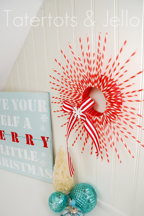 striped paper straw wreath by Tatertots and Jello