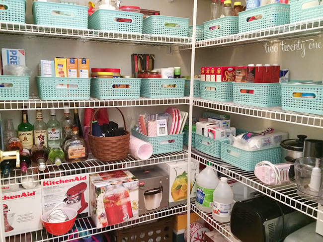 Small Pantry Organization Ideas! (Before & After) 