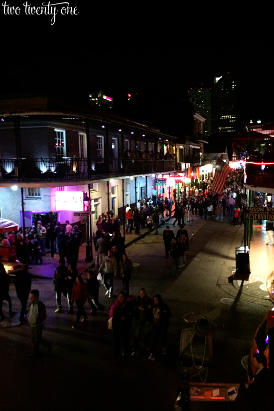 bourbon street nighttime