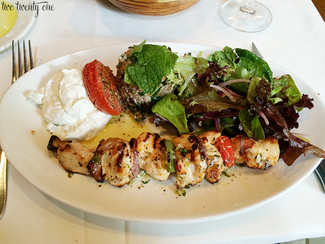 chicken souvlaki kokkari