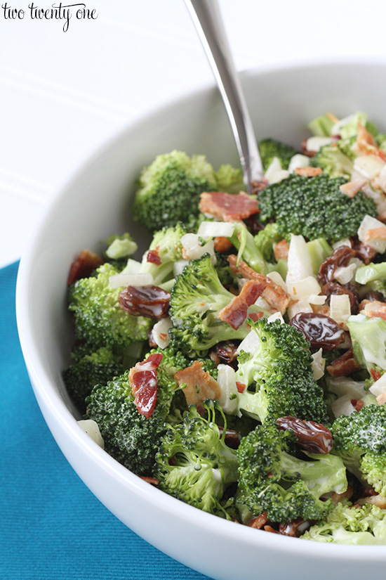 Quick and easy broccoli salad recipe!