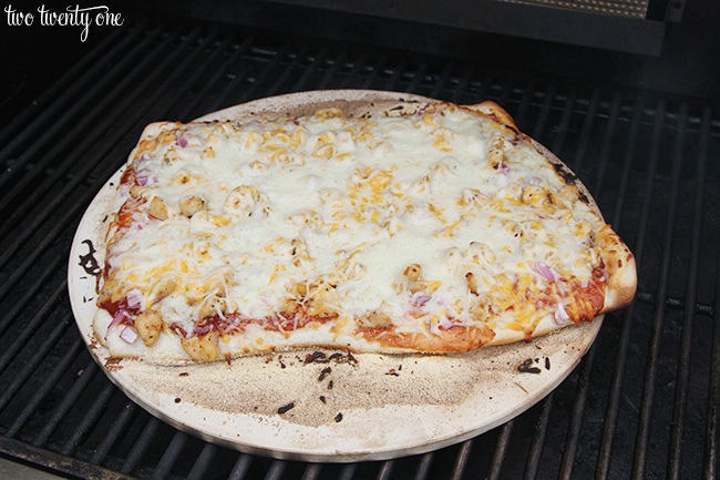 barbecue chicken pizza