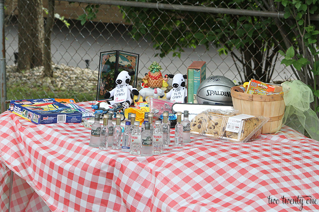 prize table