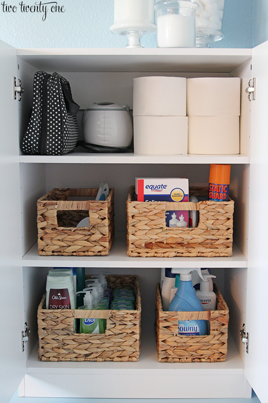 Home's Bathroom Organization