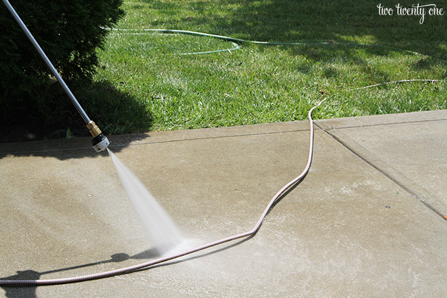 pressure washing driveway