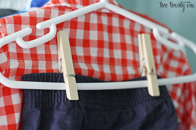 How to hang baby pants!