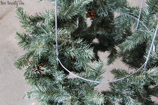 tomato cage christmas tree 2