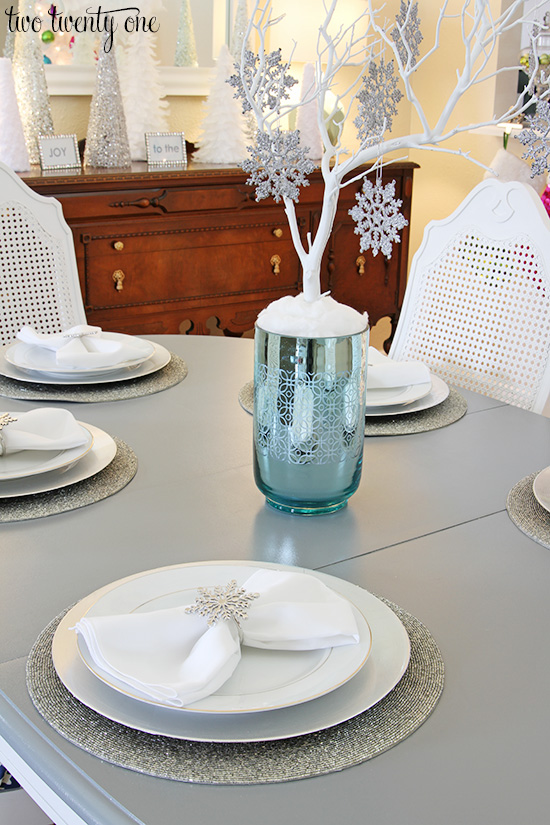 winter tablesetting