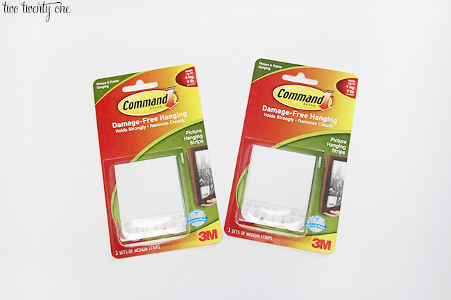 command brand picture hanging strips