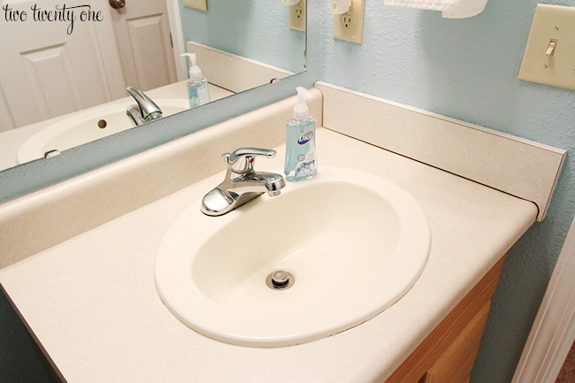 guest bathroom vanity countertop before