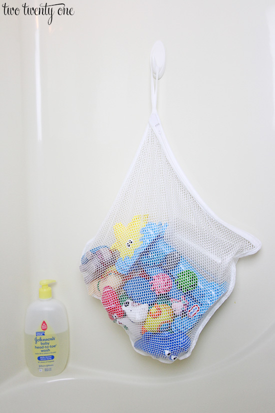 6 GENIUS Uses for Mesh Laundry Bags! 