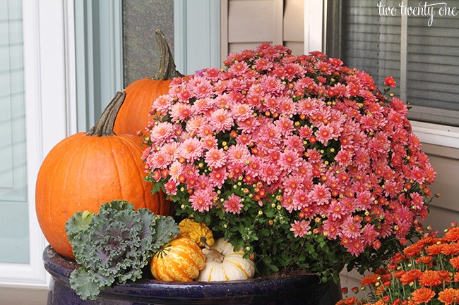 fall porch decor