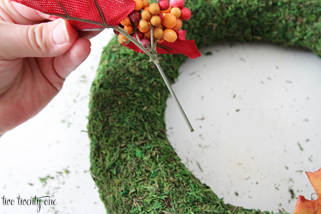 how to make a wreath