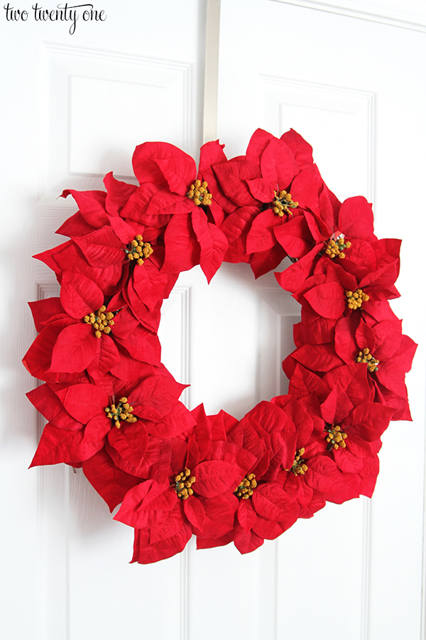 poinsettia wreath