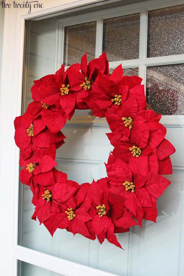 poinsettia wreath