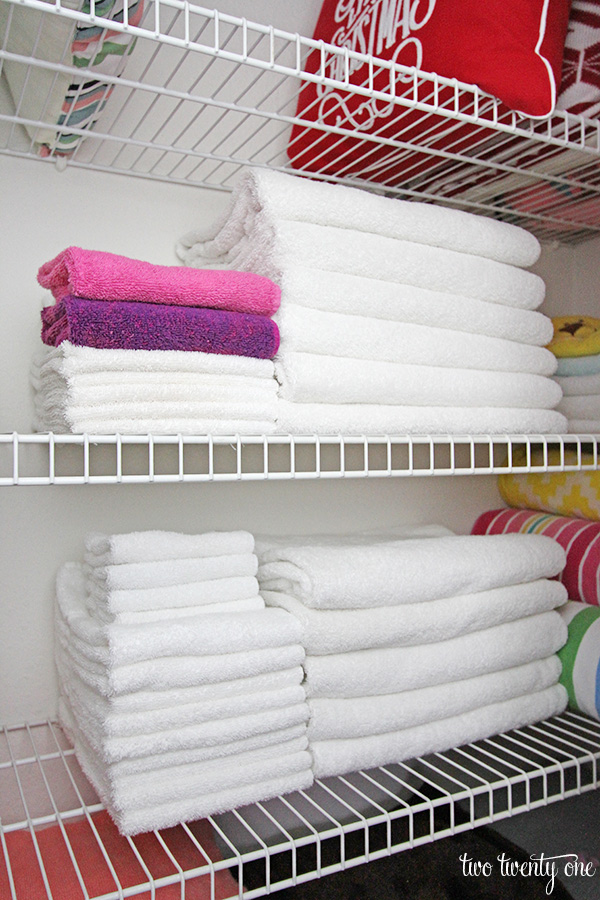 linen closet towel organization