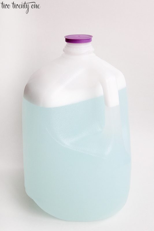 DIY Daily Shower Spray Inexpensive and Effective