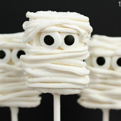 Mummy Rice Krispies Treats – Halloween Treats