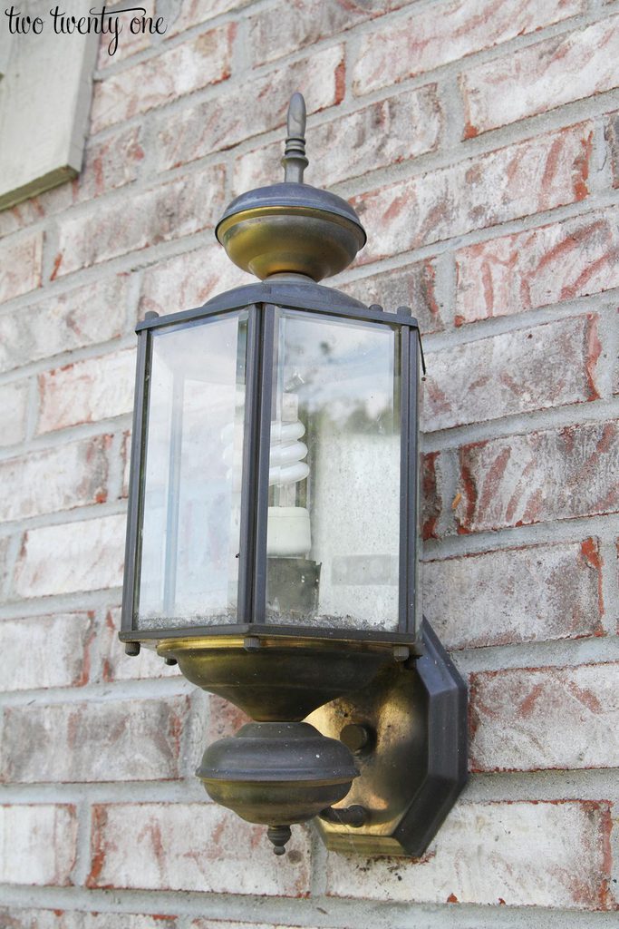 old-outdoor-garage-light