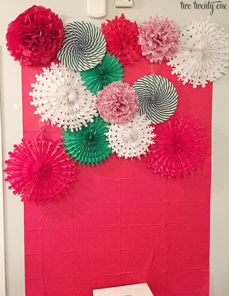 DIY Tissue Paper Pom Pom and Fan Backdrop