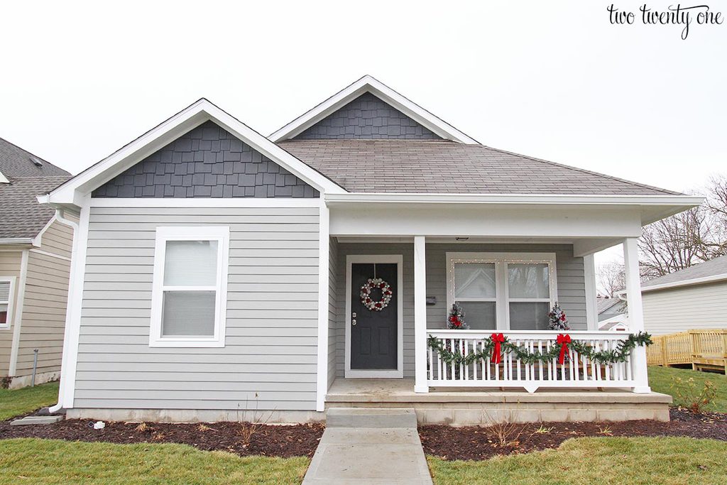 christmas-front-porch