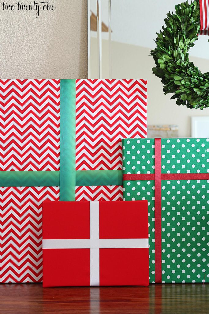 fabric-covered-christmas-gift-decorations