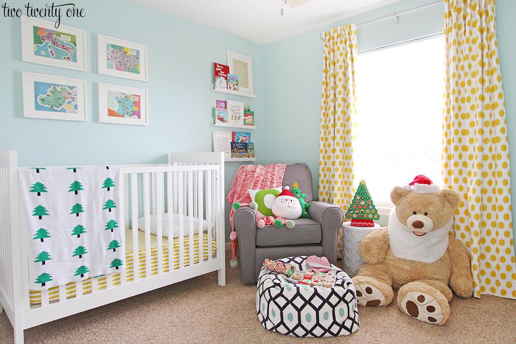 nursery-decorated-for-christmas