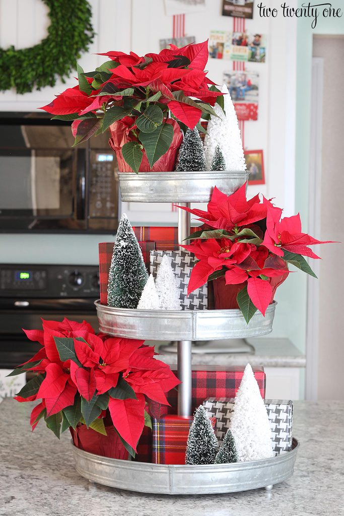 tiered-tray-christmas