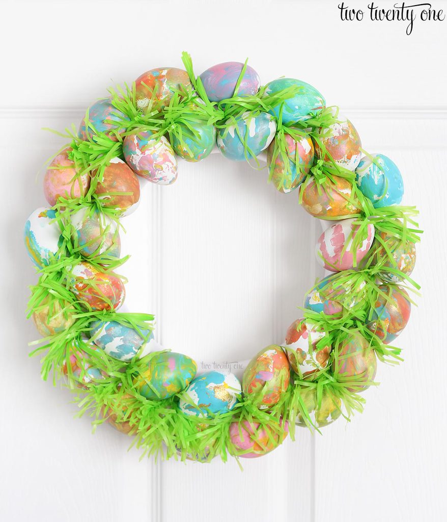 Toddler Craft: Easter Egg Wreath