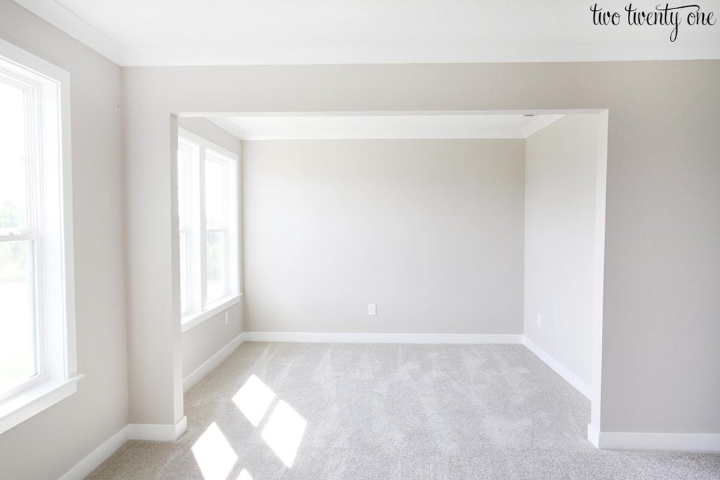 master bedroom sitting area