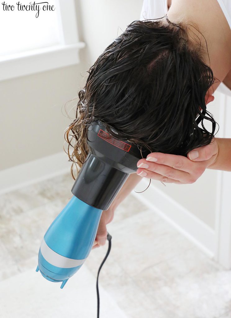 styling curly hair