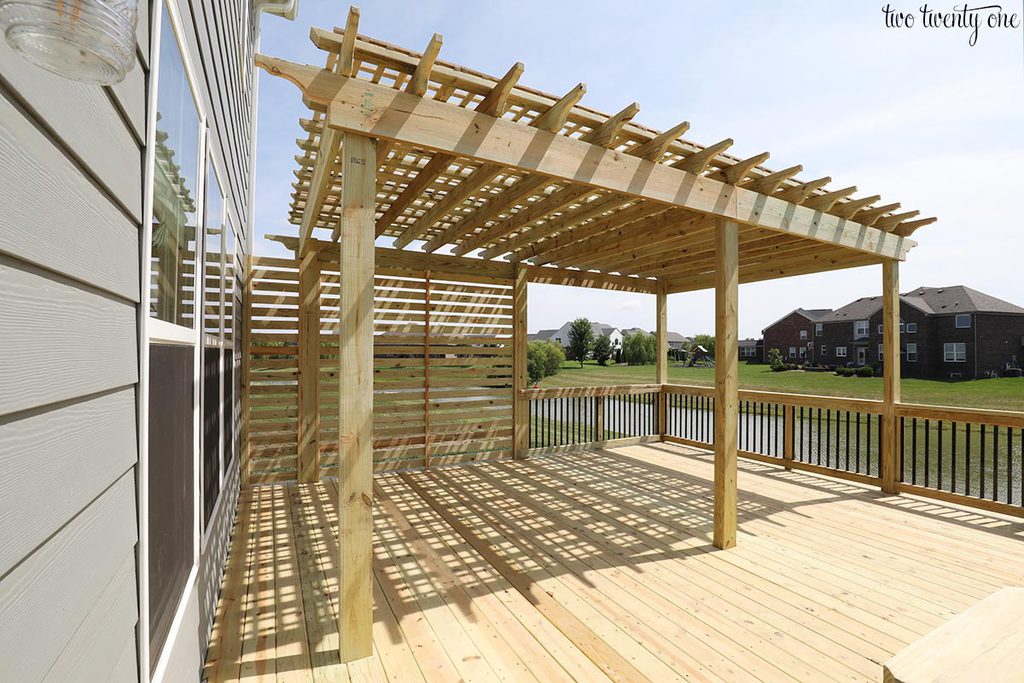 deck with pergola and privacy screen