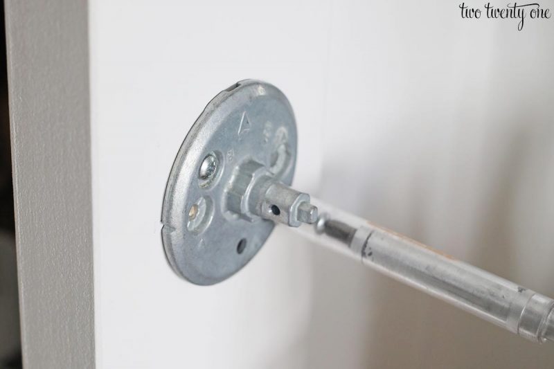 How to Install a Door Knob