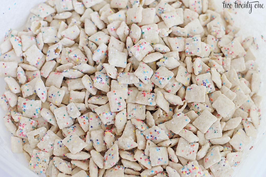 cupcake puppy chow