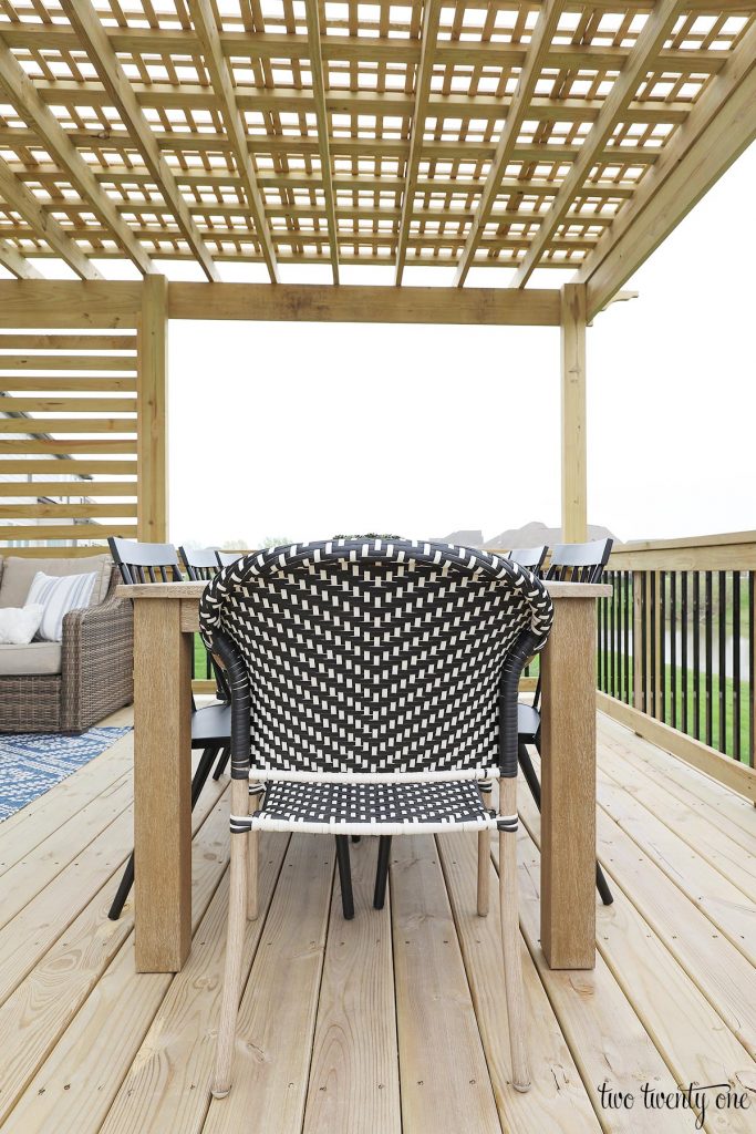 deck pergola