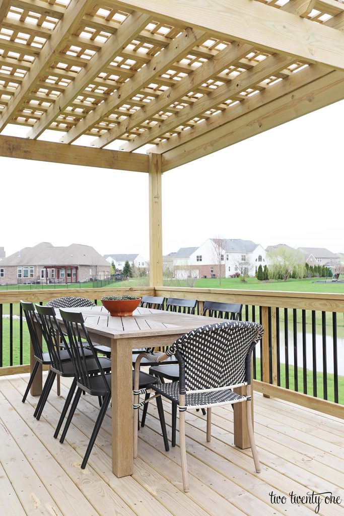 deck pergola