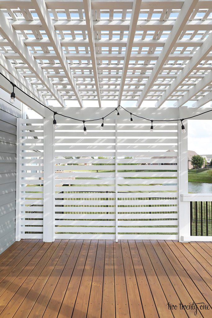 white outdoor privacy screen