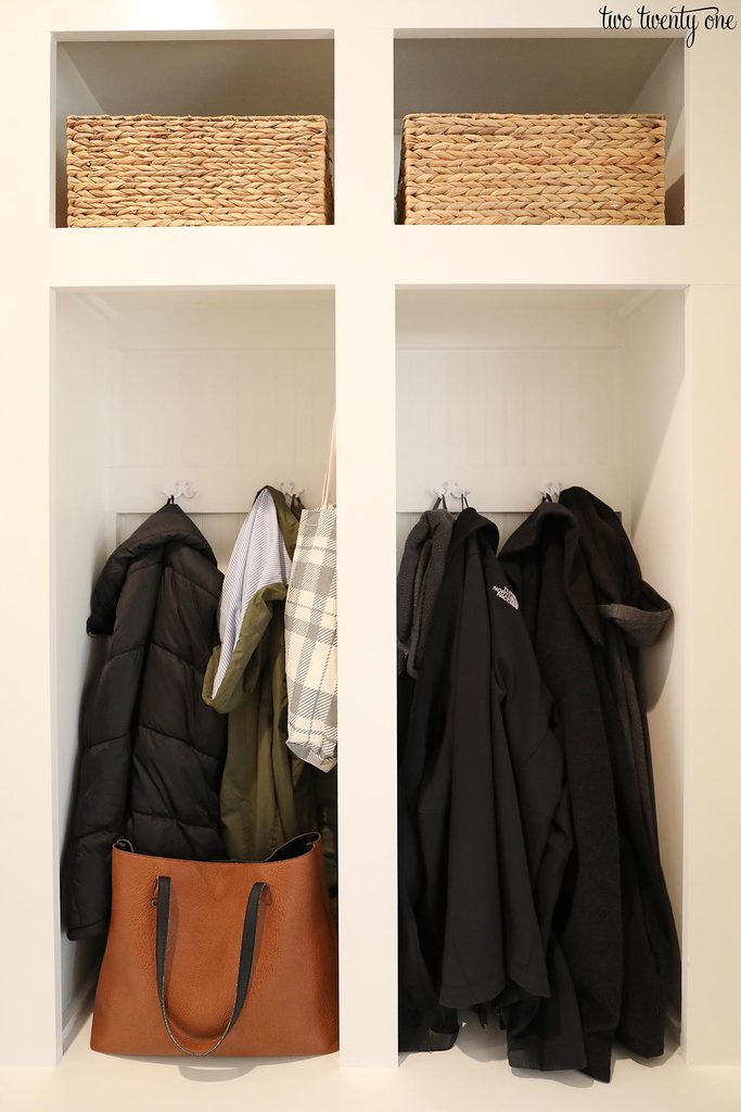 mudroom lockers organization